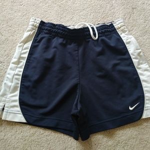 3 for 10) Nike women short XS